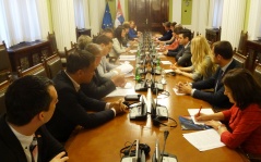 8 July 2016 The members of the European Integration Committee in meeting with the members of the EP group “Friends of Serbia”